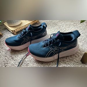 Asics gel nimbus 7.5 womens